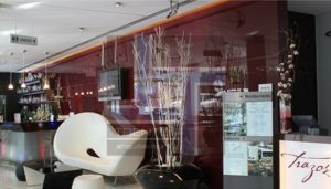 chapado y salpicadero en vidrio templado para cocinas y espacios interiores