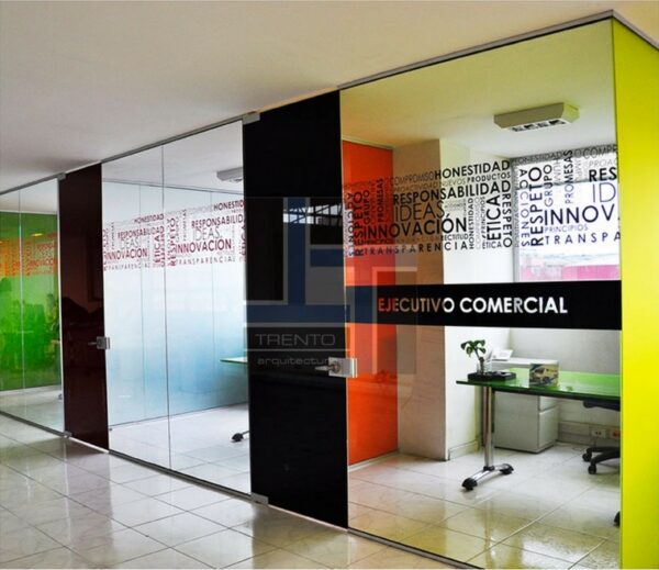 División  de oficina en vidrio